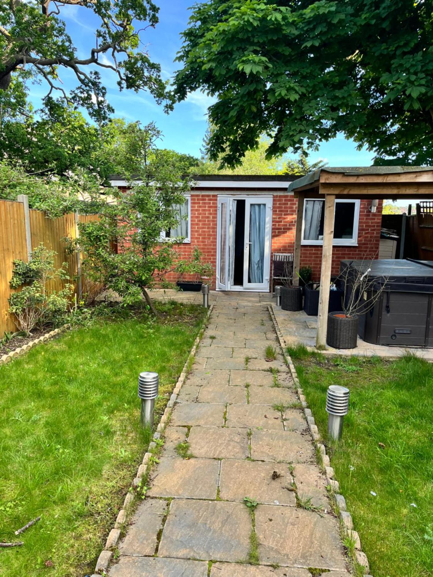 Cosy Garden Cottage Belvedere ภายนอก รูปภาพ